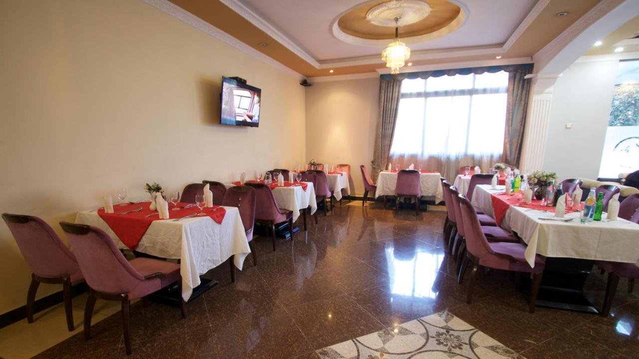 Hera Addis Hotel Exterior foto